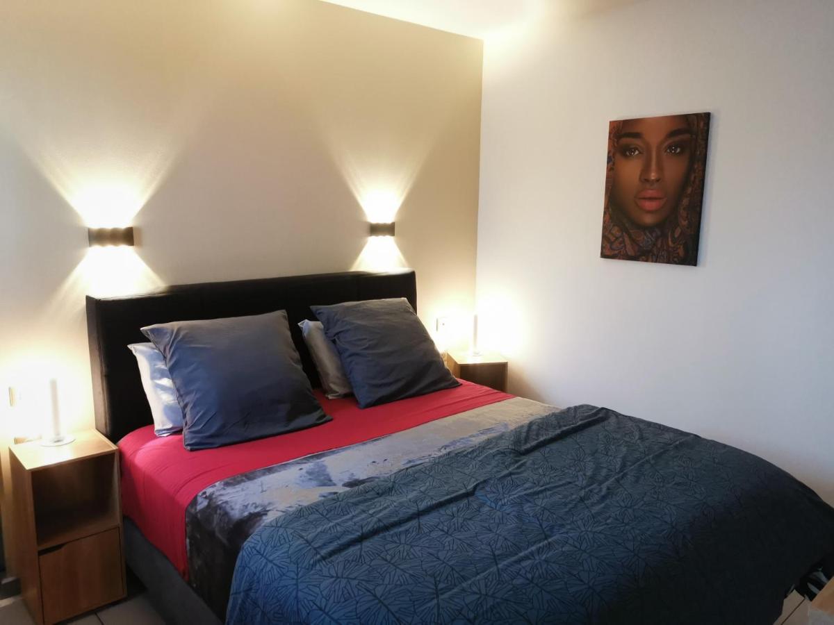 לה טאמפון Hostal 170 Room 15 Service Appartement מראה חיצוני תמונה