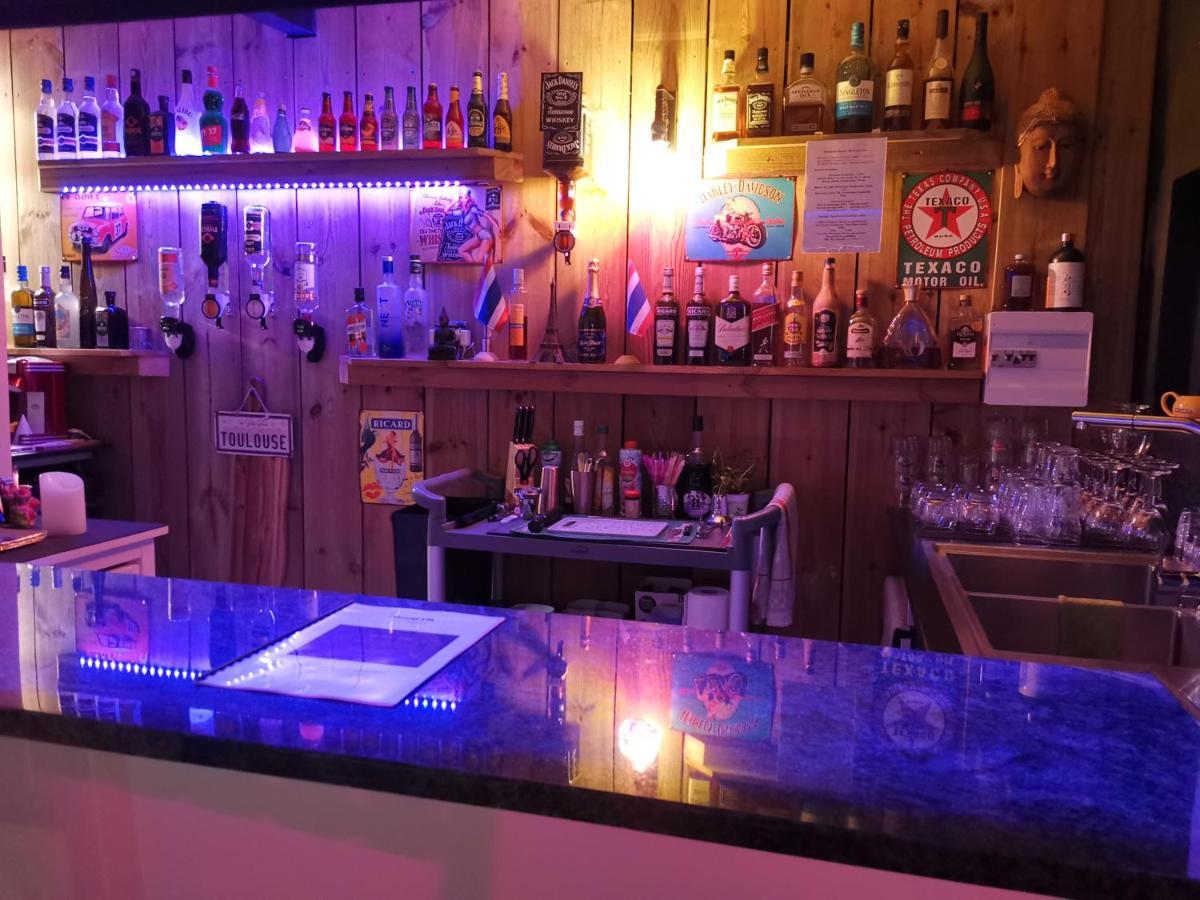 לה טאמפון Hostal 170 Room 15 Service Appartement מראה חיצוני תמונה